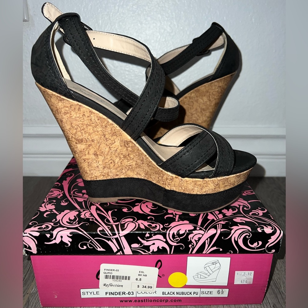 Black Wedges